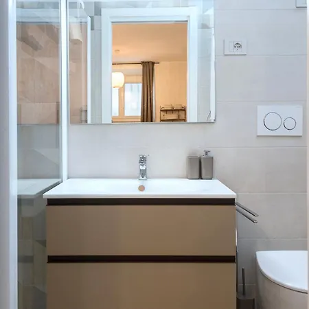 2passi Dal Colosseo 아파트 *